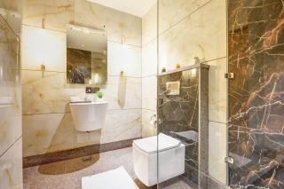 J Residency Near Nizamuddin Railway Station - 4