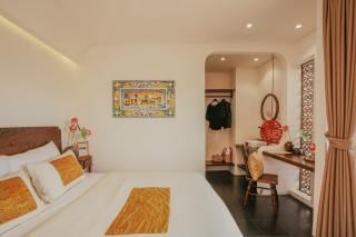 Hue Memories Signature - 3