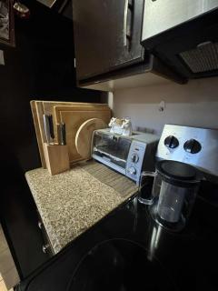 HOLLYWOOD- Cozy Penthouse with Private Rooftop - 7