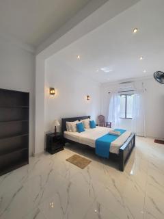 Charisma Apartments - 9