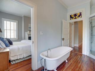 Southern Elegance Main House - 8