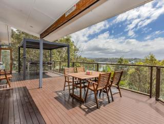 Hillcrest Retreat with River Views - 6