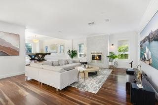 East Lindfield Family Retreat with Pool & Garden - 0