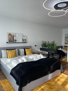 Skyline City 504 - 6