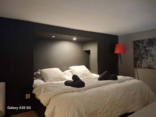 The Cozy 42 stylish apartment - 1