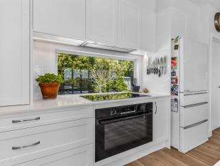 High Tide 4BR 3 level house Ocean views & Pool - 5