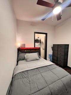 Cozy Room In Madison - 6