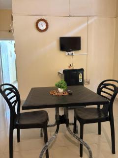 Reeha's Urban Inn - Private 1BHK getaway - Guwahati - 8