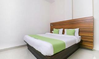 FabHotel Red Ark Inn - 9
