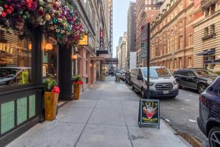 Midtown 1br w doorman gym wd nr Rock Center NYC-1131 - 7
