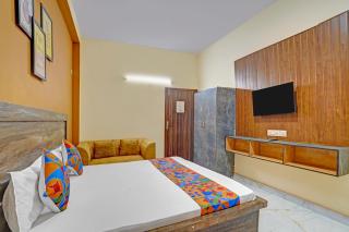 FabHotel Galaxy Greno Celebration - 4