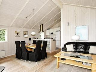 8 person holiday home in Hadsund - 2
