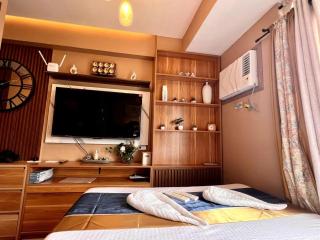 ARC Towers Cebu Condo #1716 Internet Netflix - 3