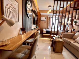 ARC Towers Cebu Condo #1716 Internet Netflix - 2