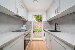 16 Guests, 4 Studios, Groups, Contractors, Stockwell SW9 - 8