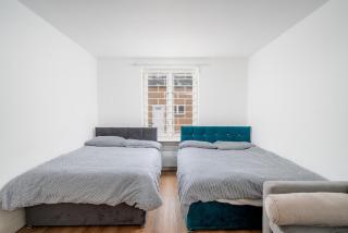 16 Guests, 4 Studios, Groups, Contractors, Stockwell SW9 - 4