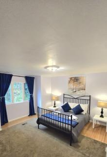 Spacious & Cozy House Near Lonsdale, Peaceful North Vancouver Stay - 8