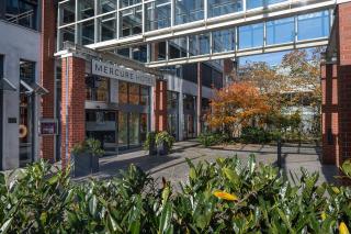 Mercure Hotel Berlin Tempelhof - 8
