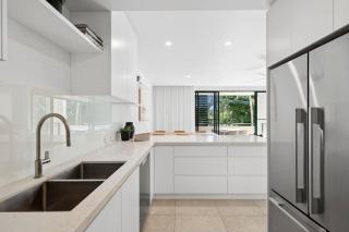 River Retreat - 2 bedroom - River and Beach - 4