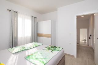 Stella Maris Apartments - 9