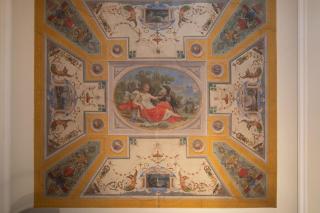 Frescoed Duomo Retreat - 8