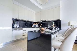 Frank Porter - Marina Mall Hotel - 2