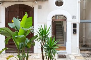 Corte Dama - Live Like a Local in Bari Vecchia - 5