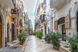 Corte Dama - Live Like a Local in Bari Vecchia - 3