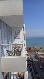Vive, trabaja y descansa, moderno departamento con balcón 2BR en San Miguel, Lima - 3