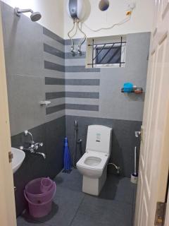 Peaceful Village Retreat in the City-Lavender Villa - 5