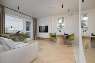 Pileckiego Air-Conditioned Apartments with Parking & Balcony by Noclegi Renters - 1