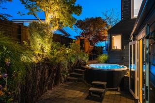 Amazing Views - Outdoor Sauna, Spa, 50m to Lake - 4