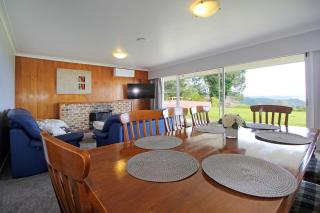 Sea & Mountain Views Retreat on Rosemary Farm - 6