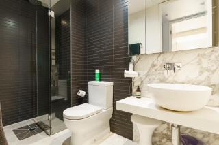 Stylish Heritage Hideaway on Flinders ACDC Lane - 9