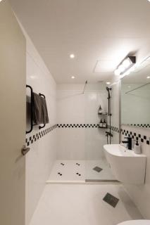 Hongdae St10, wide,bright & stylish house - 7