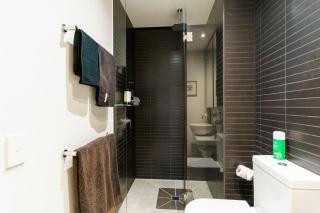 Stylish Heritage Hideaway on Flinders ACDC Lane - 7