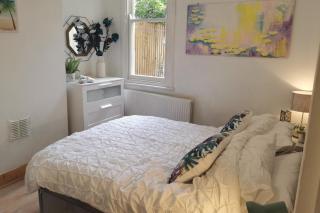 1 Bed Victorian flat Sleeps 4 - Garden & Patio - 3