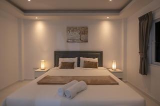 Villa 129 Wongamat, 4BR, 300m from BEACH - 2