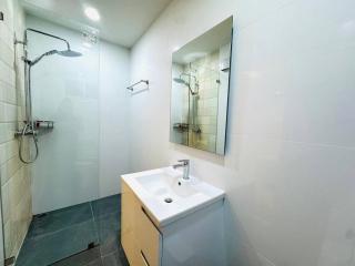 Villa 129 Wongamat, 4BR, 300m from BEACH - 1