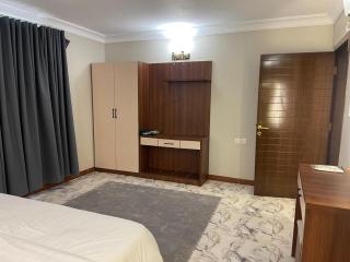 أي رووم سويتس - 7