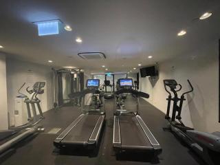 The Elm - 2beds 2bath, FREE 2xParking, Pool & Gym - 4