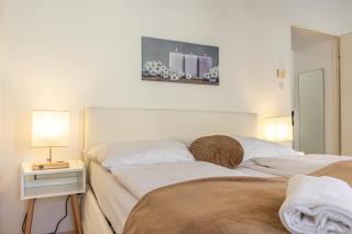 Sweet 1BR Apt, Smart TV & Fully Equipped, for Longstays - 4