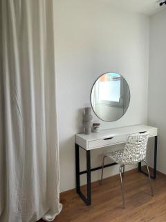 Luminosa T2 lumineux proche Airbus parking - 1