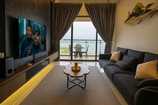 Danga Bay The Lexus Seaview 3BR 8Pax Balcony by Our Stay - 8