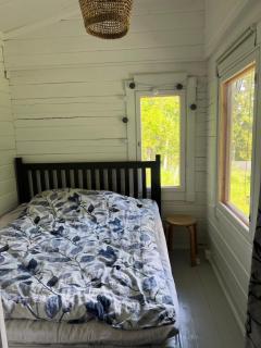 Three cozy cottages, sauna and hot tub - 3