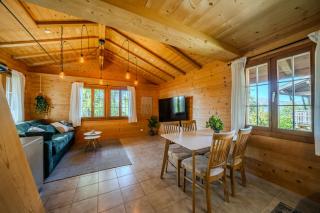 Mountain Apartment - Hot Tub & Sunset Views - 2