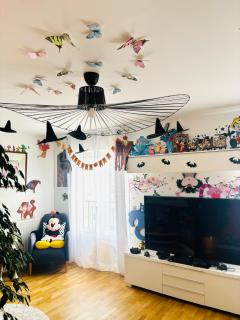 THE ENCHANTED HOUSE ( 15 min walk to Disney) - 9