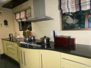 Chez Nous - 6