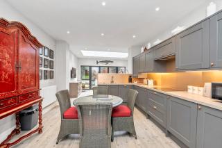 Flat 1, 119 Northgate St - luxury 2 bedroom apartment apartment close to the town centre with paid parking close by - 2