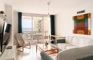 AA Guest - Sunshine Front Sea Views Eco Apartment - 9
